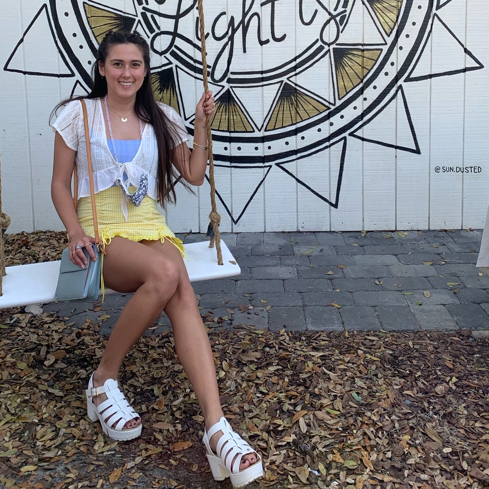 Meet your Posher, Racquel - Picture 5 of 6